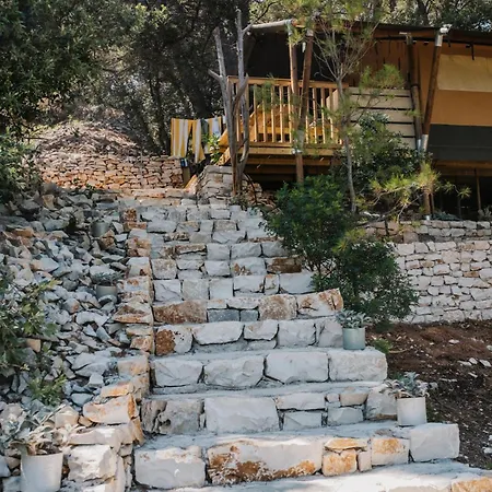 Luxusní stan Pasika Glamping - Romantic Getaway For Two On Brac Island